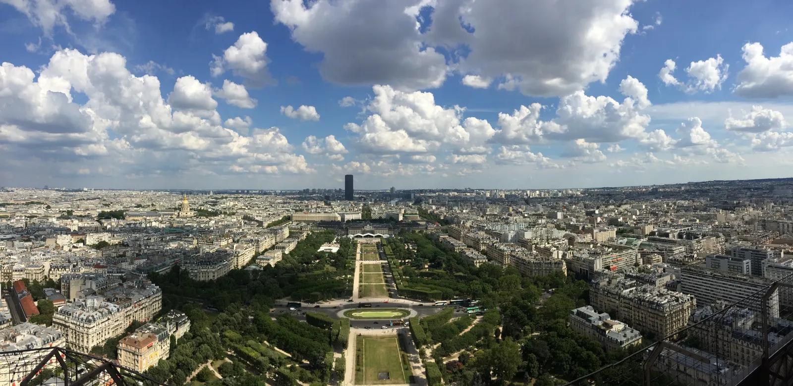 Vue aérienne de Paris depuis la Tour Eiffel